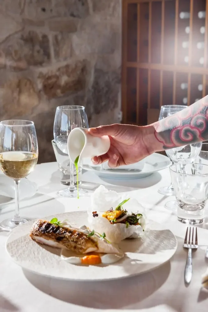 COSMOS Restaurant